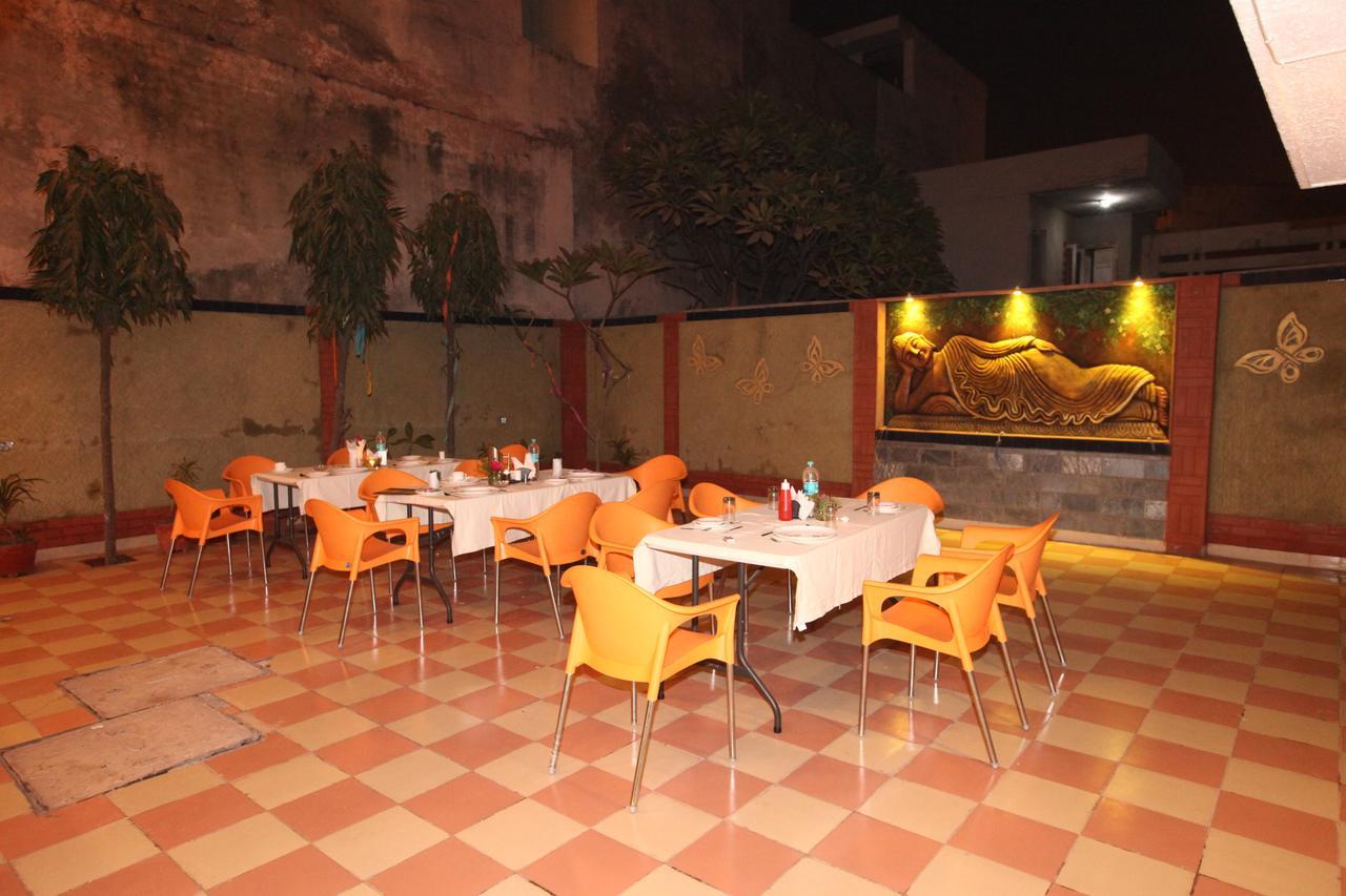 Hotel Avalon Taj Агра Экстерьер фото