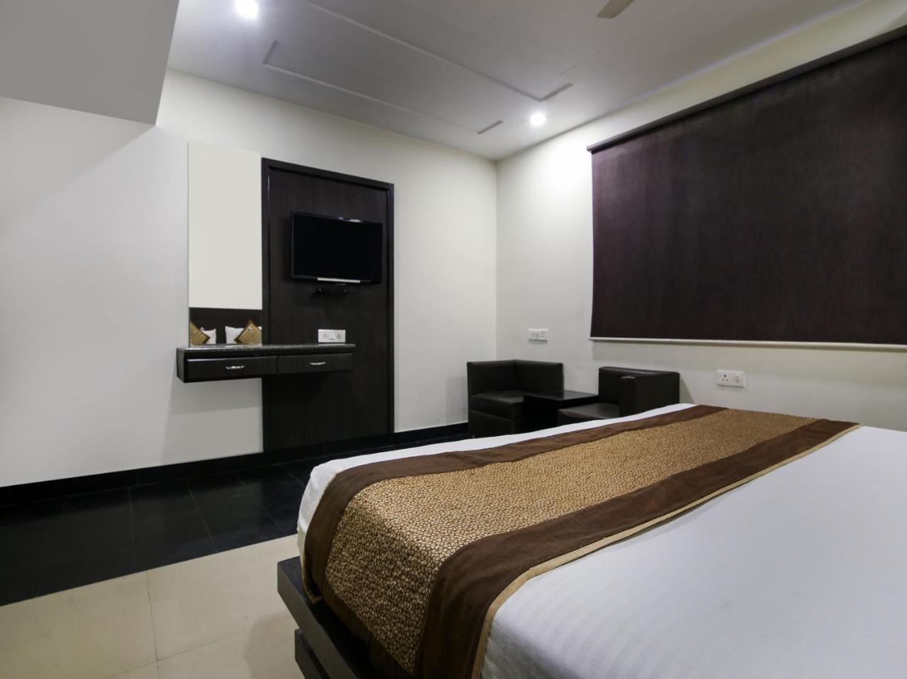 Hotel Avalon Taj Агра Экстерьер фото