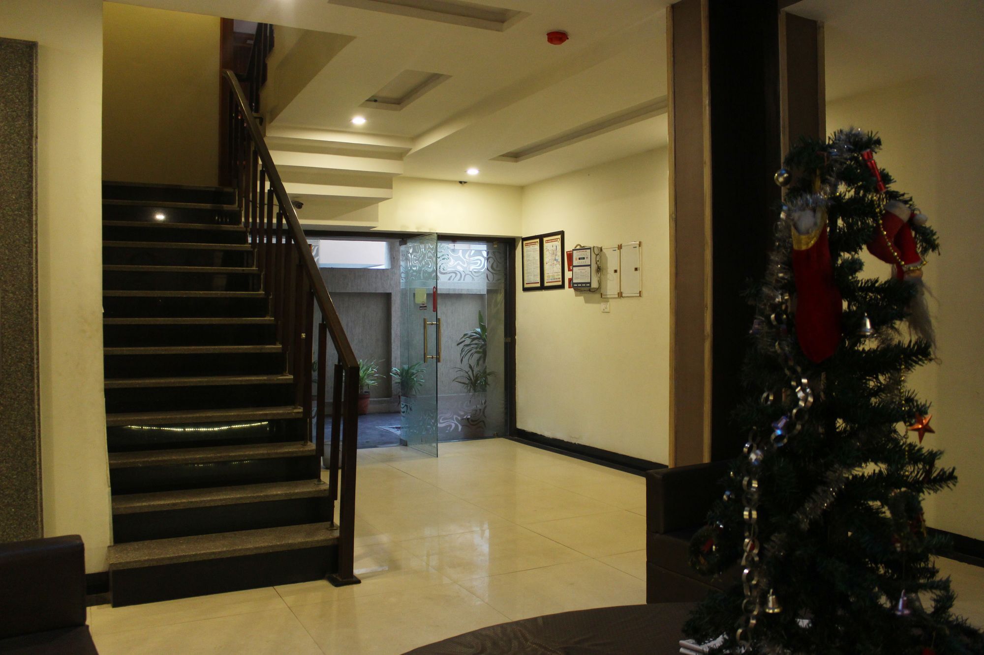 Hotel Avalon Taj Агра Экстерьер фото